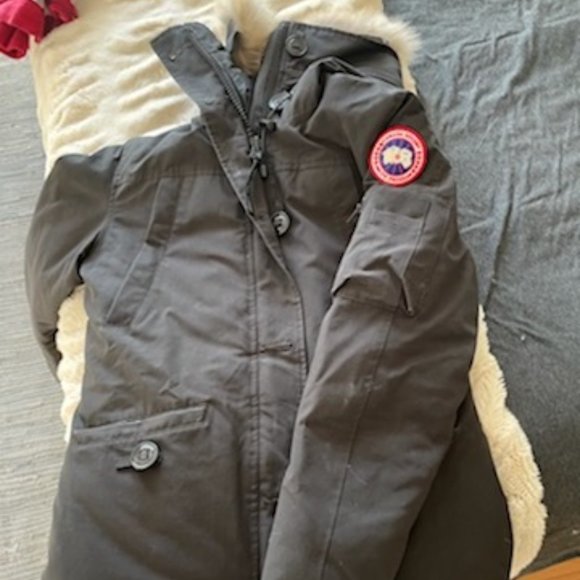 Black Canada Goose Jacket - Picture 3 of 4
